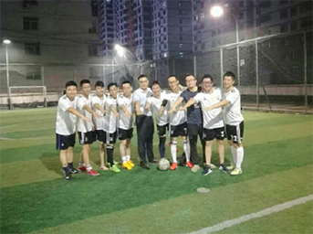 置業公司足球隊挺進“中安保理杯”前四強